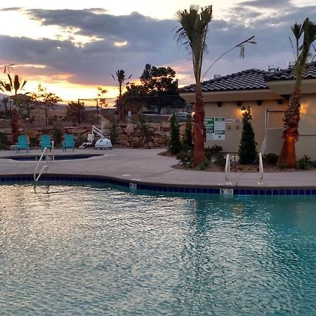 W307 Third Floor 3-Bedroom Pool View St. George Exterior foto