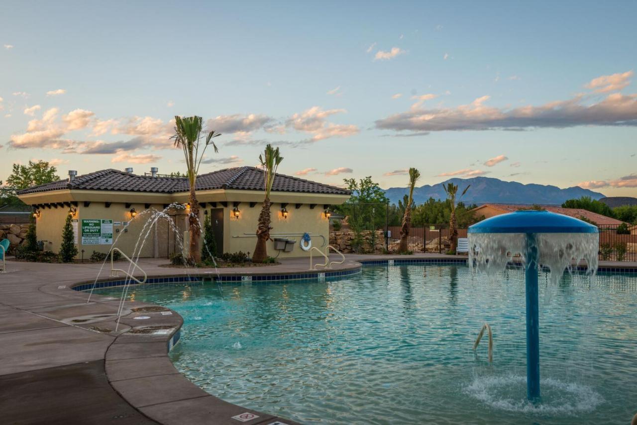 W307 Third Floor 3-Bedroom Pool View St. George Exterior foto